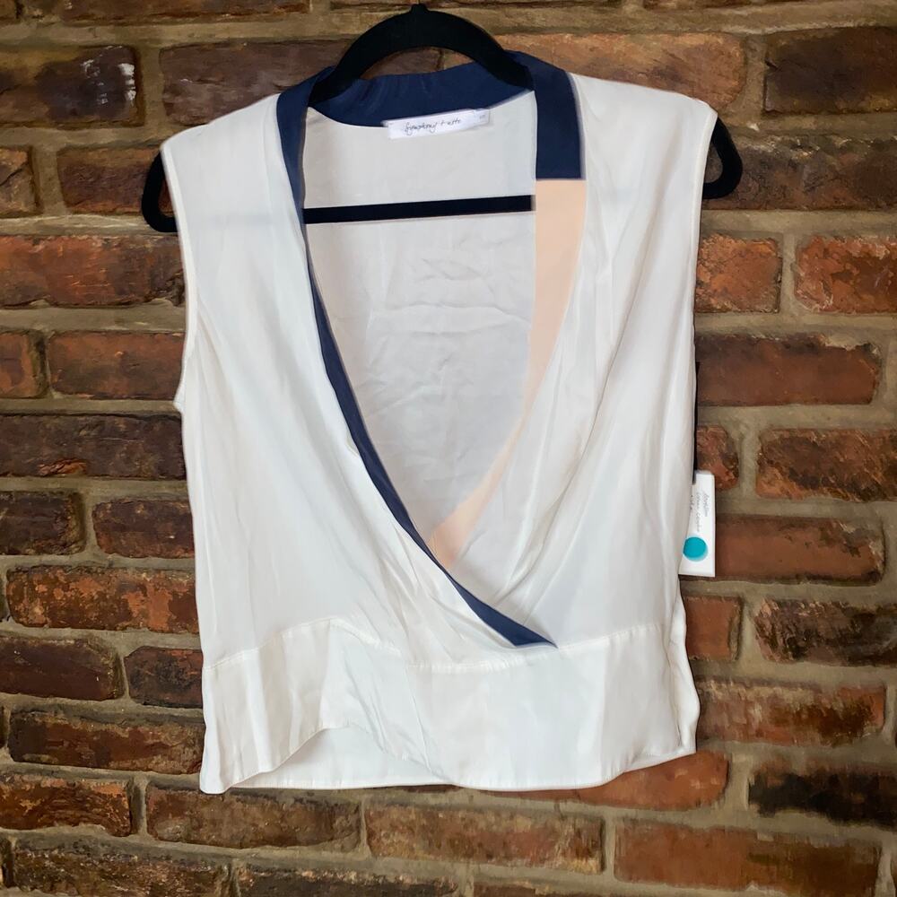 NWT Symphony + Note White Color Block Surplice Sleeveless Blouse Size Small